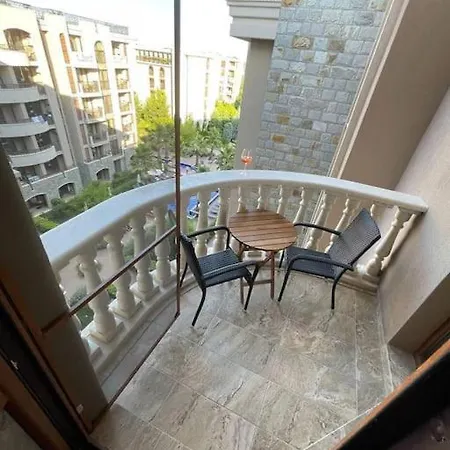 2 Bedrooms In Cascadas 21